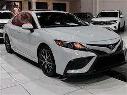 تۆیۆتا کامری